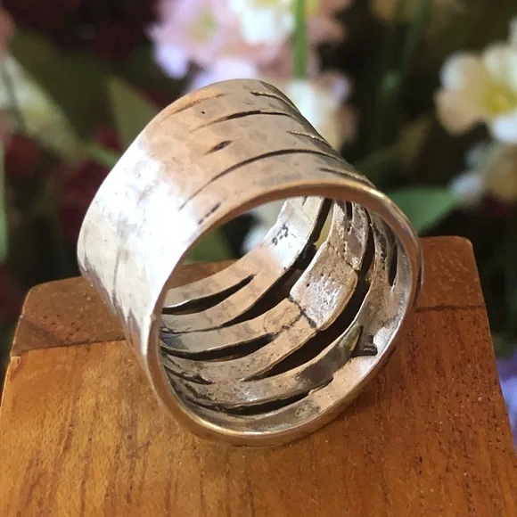 Vintage Silpada Sterling Silver Garnet Flower Swirl Ring R1048 Size 7 1/2 - Picture 15 of 16